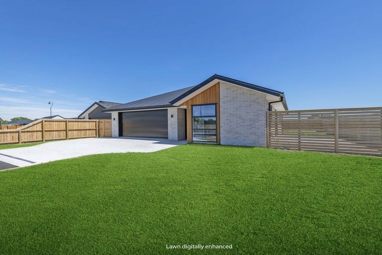 Photo of property in 9 Piwakawaka Place, Leeston, 7632