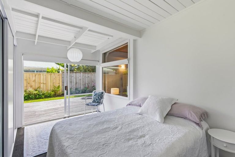 Photo of property in 32 Te Moana Road, Waikanae Beach, Waikanae, 5036