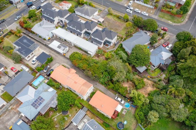 Photo of property in 3/127 Seabrook Avenue, New Lynn, Auckland, 0600