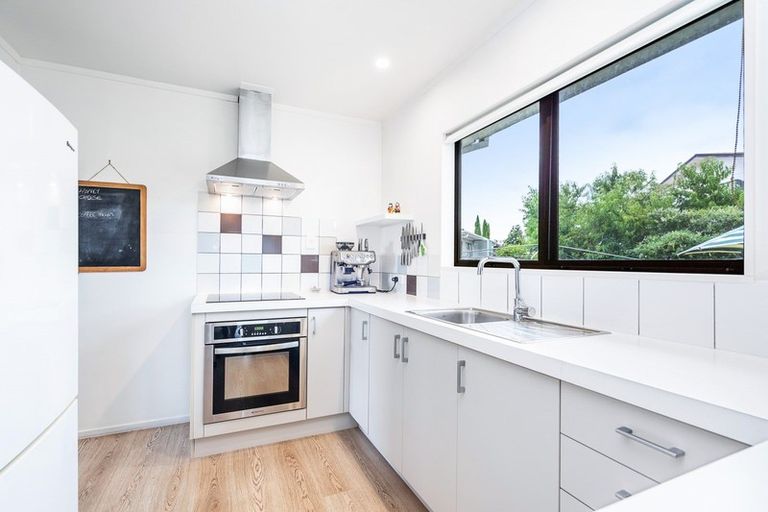 Photo of property in 1b Takahe Street, Tikipunga, Whangarei, 0112