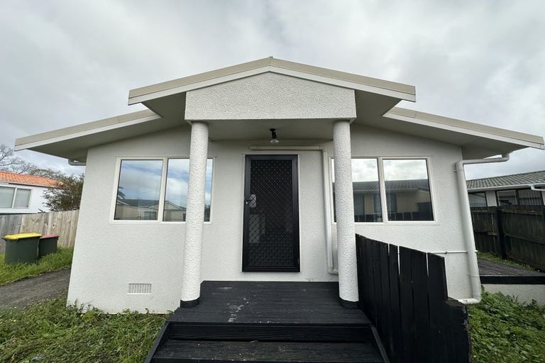 Photo of property in 10 Swanson Road, Henderson, Auckland, 0610