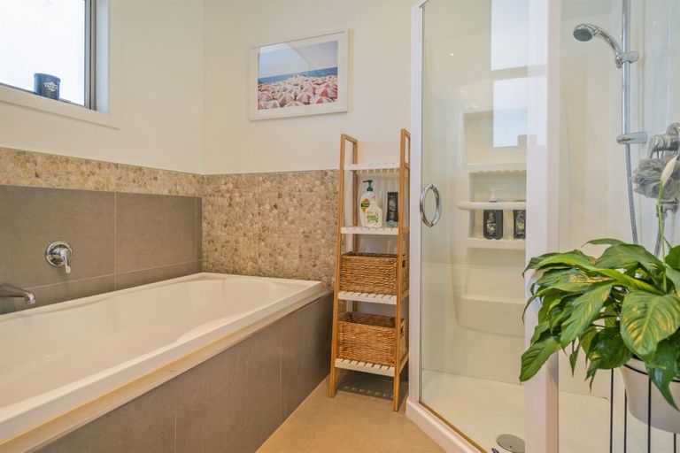 Photo of property in 5 Acacia Court, Whitianga, 3510