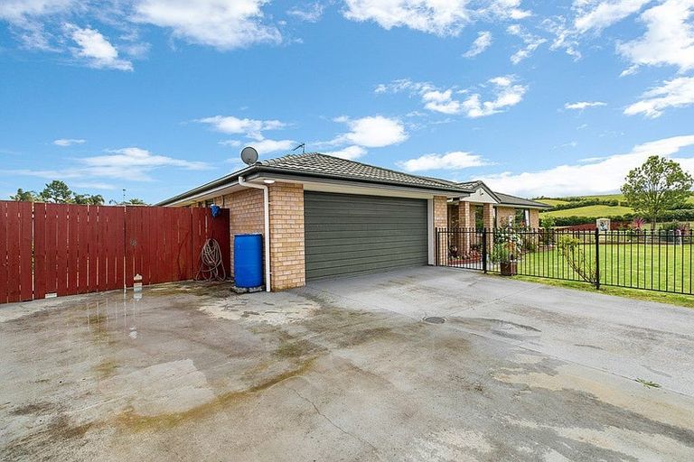 Photo of property in 48 Isabella Drive, Pukekohe, 2120