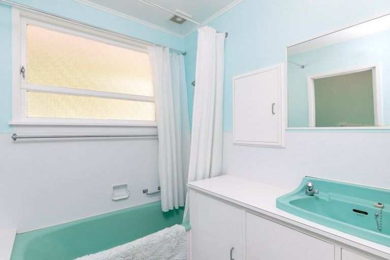 Photo of property in 29 Seaview Crescent, Picton, 7220