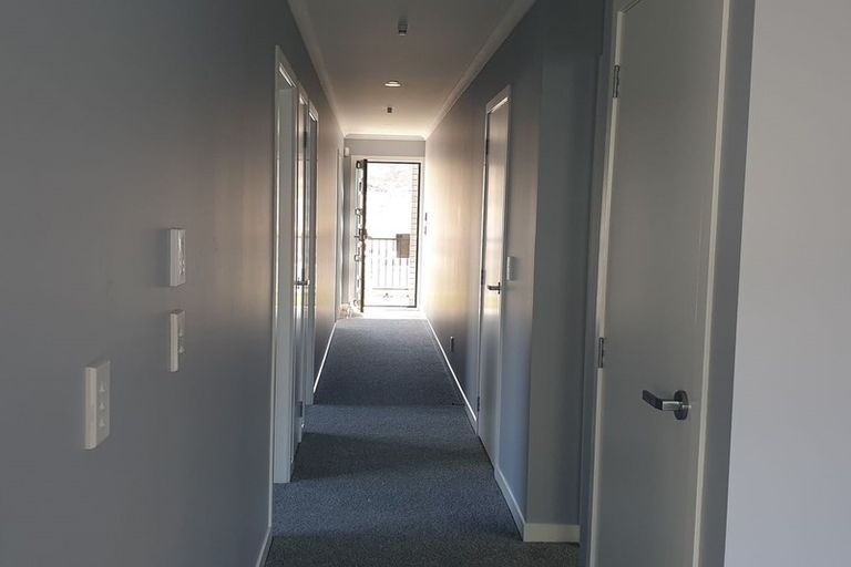 Photo of property in 27 Kaki Drive, Kenepuru, Porirua, 5022