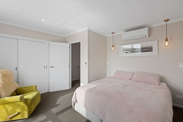 Photo of property in 10 Touhou Road, Hobsonville, Auckland, 0616