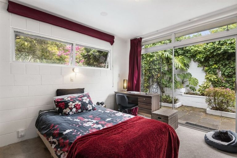 Photo of property in 23 Gordon Avenue, Forrest Hill, Auckland, 0620