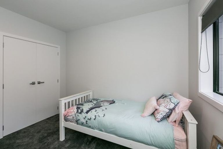 Photo of property in 86 Seafield Road, Eskdale, Napier, 4182