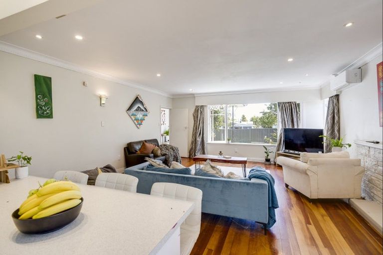 Photo of property in 62 Napier Road, Havelock North, 4130