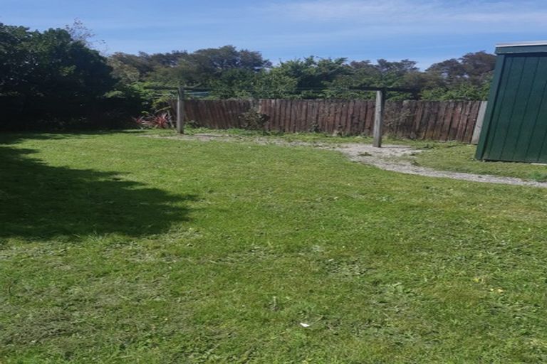 Photo of property in 9 Hardie Grove, Featherston, 5710