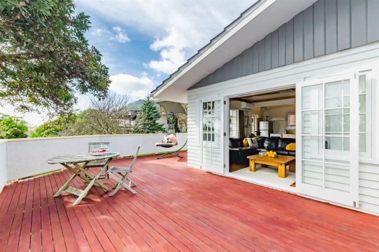 Photo of property in 1 Ruru Street, Waikanae, 5036