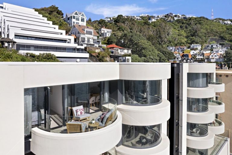 Photo of property in 7/308 Oriental Parade, Oriental Bay, Wellington, 6011