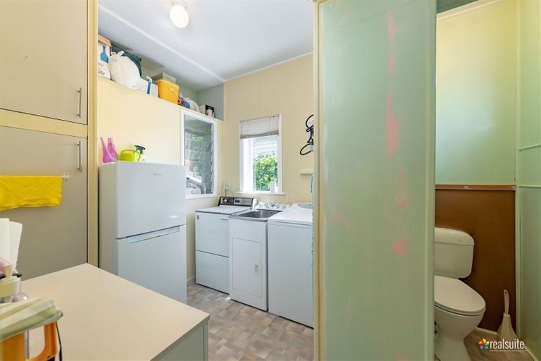 Photo of property in 154 Randwick Road, Moera, Lower Hutt, 5010