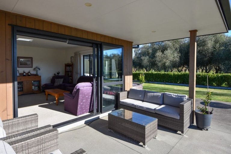 Photo of property in 5 Pukeko Lane, Carterton, 5713