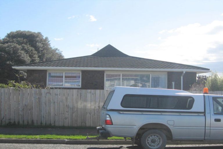 Photo of property in 26 Balmoral Street, Levin, 5510