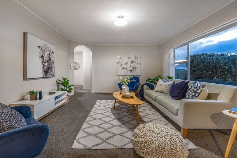 Photo of property in 52a Winchester Street, Levin, 5510