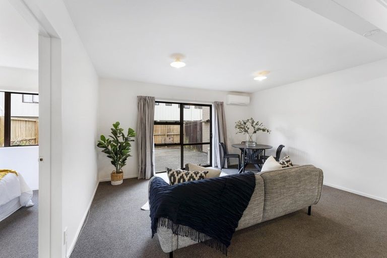 Photo of property in 4/35 Brockworth Place, Riccarton, Christchurch, 8011