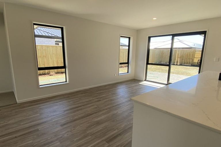 Photo of property in 155 Shillingford Boulevard, Rolleston, 7615