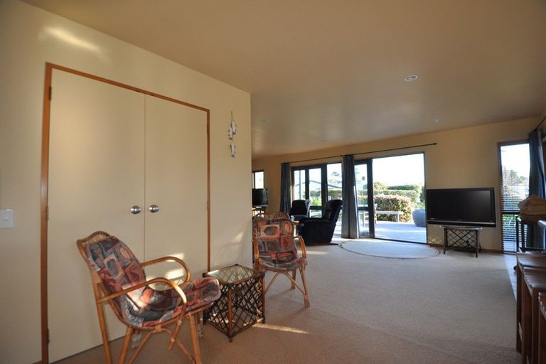 Photo of property in 29 Pleasant Place, Pauanui, Hikuai, 3579