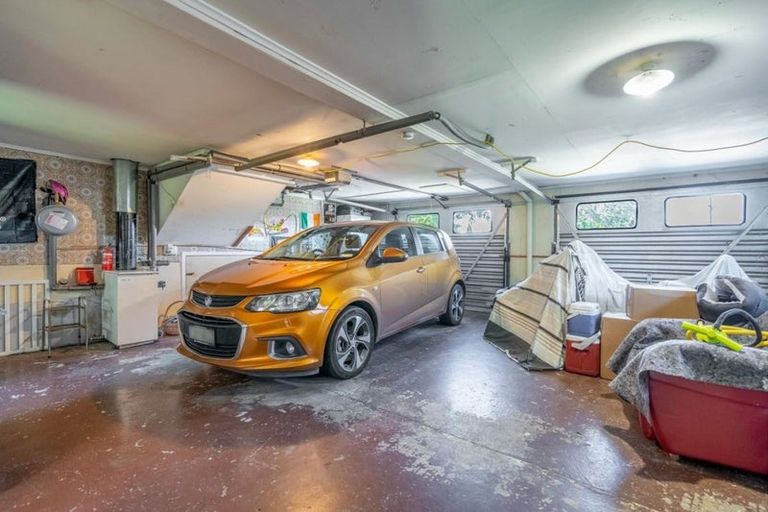 Photo of property in 18 Bullar Street, Grasmere, Invercargill, 9810