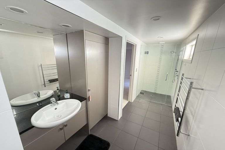 Photo of property in 105 East Coast Road, Castor Bay, Auckland, 0620