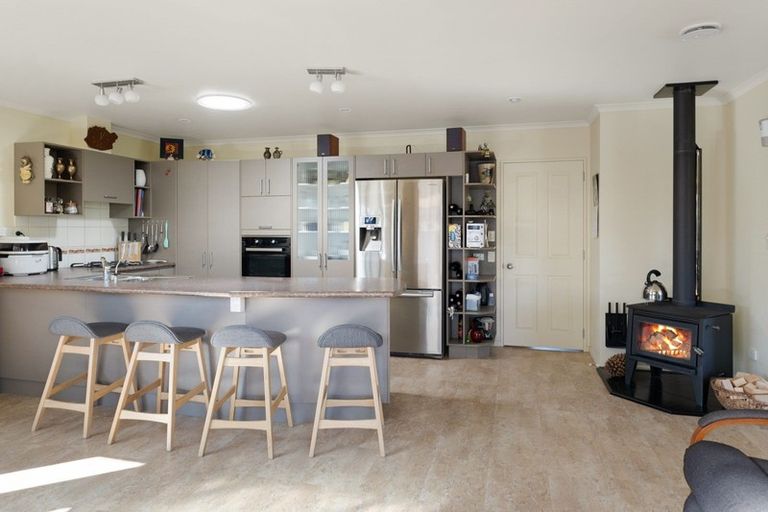 Photo of property in 24 Hollybush Drive, Brightwater, 7022