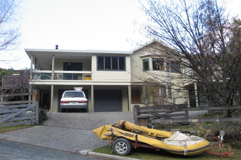 Photo of property in 14 Watts Road, Fernhill, Queenstown, 9300