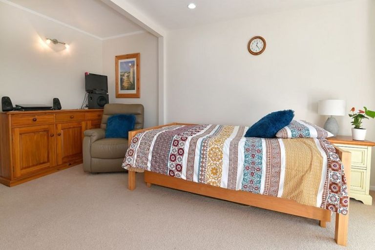 Photo of property in 13/3 Riverside Road, Orewa, 0931