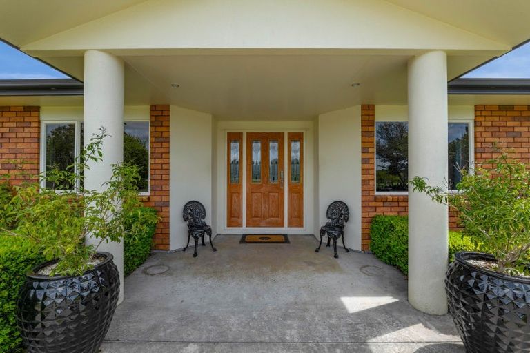 Photo of property in 550 Mountain Road, Lepperton, New Plymouth, 4373