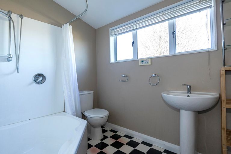 Photo of property in 4 Onslow Street, West End, Timaru, 7910