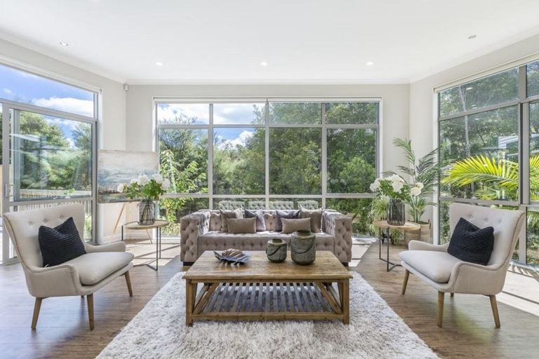 Photo of property in 47 Blacks Road, Greenhithe, Auckland, 0632