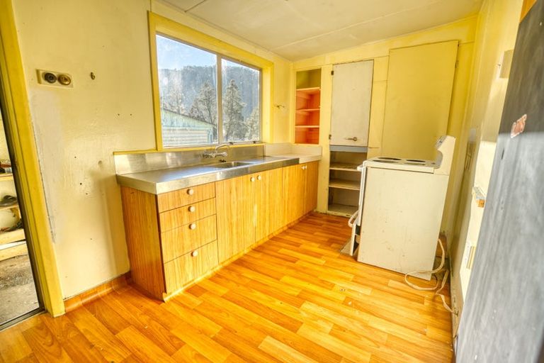 Photo of property in 142 Roa Road, Blackball, 7804
