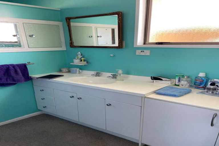 Photo of property in 6 Cambridge Street, Balclutha, 9230