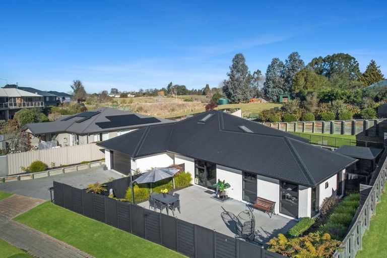 Photo of property in 19 Grove Avenue, Weston, Oamaru, 9401