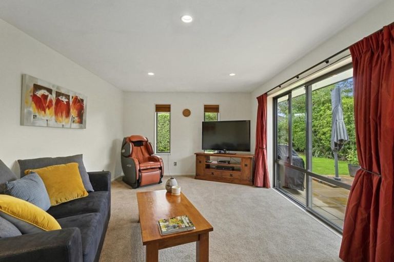 Photo of property in 841a Main North Road, Belfast, Christchurch, 8051