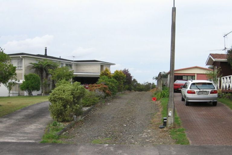 Photo of property in 35 Realm Place, Massey, Auckland, 0614