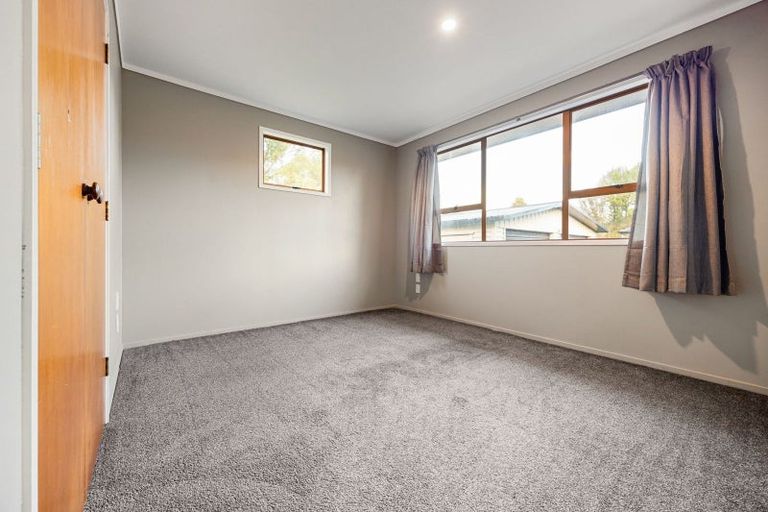 Photo of property in 15 Splitt Avenue, Glenview, Hamilton, 3206