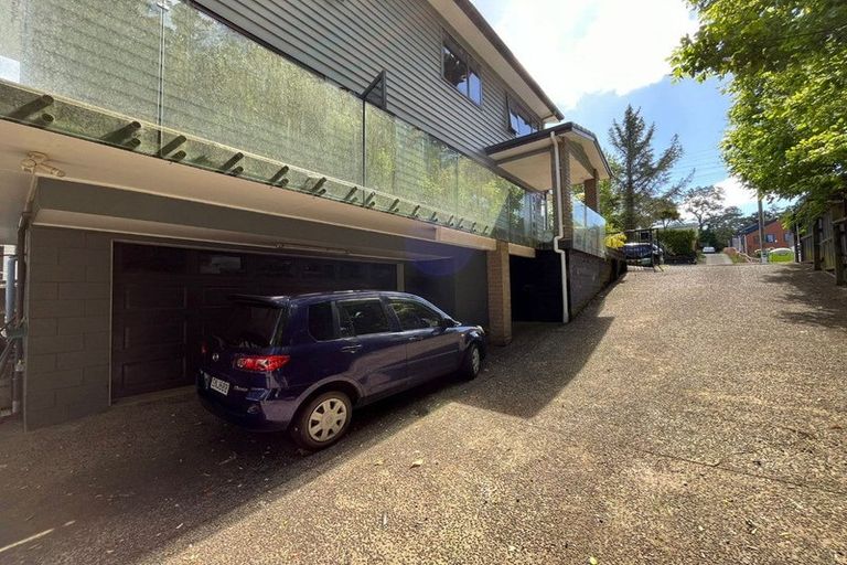 Photo of property in 18 Stottholm Road, Titirangi, Auckland, 0604