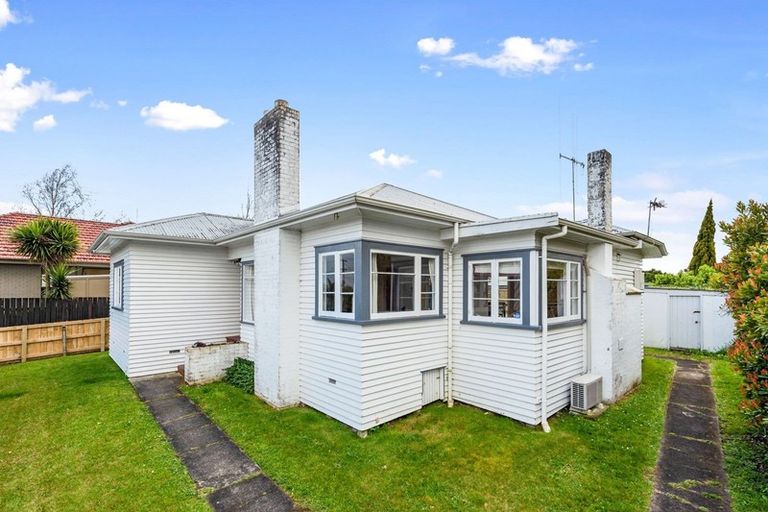 Photo of property in 115 Cambridge Road, Hillcrest, Hamilton, 3216