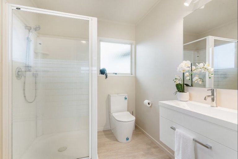 Photo of property in 102 Saint Patricks Row, Whangamata, 3620