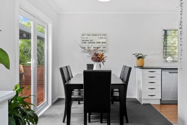 Photo of property in 8b Resolution Road, Welcome Bay, Tauranga, 3112