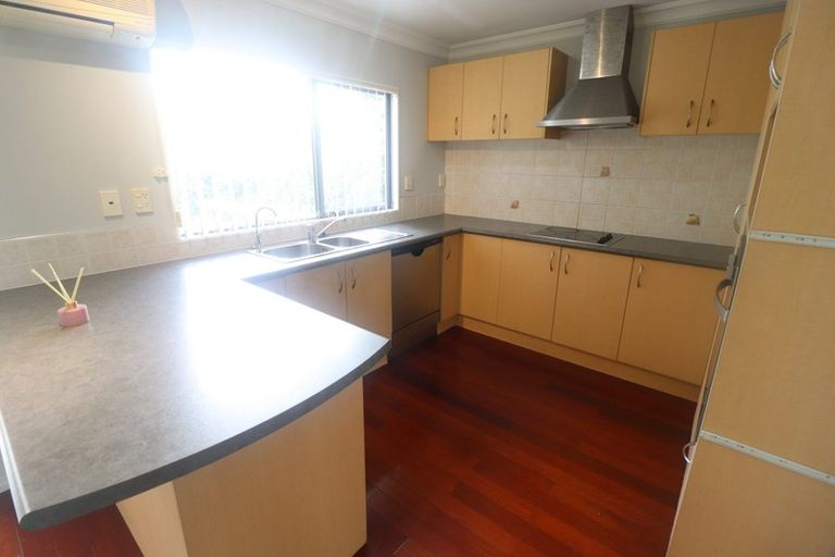 Photo of property in 23 Arlose Place, Westgate, Auckland, 0614