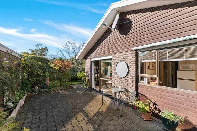 Photo of property in 2/68 Somerfield Street, Somerfield, Christchurch, 8024