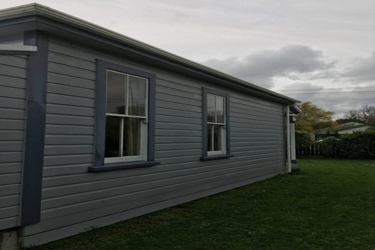 Photo of property in 4 Hayward Street, Featherston, 5710