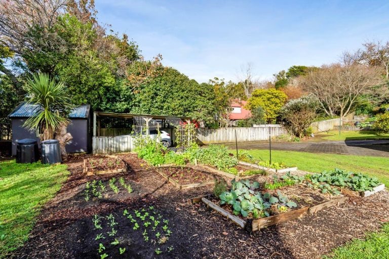 Photo of property in 23 Doralto Road, Frankleigh Park, New Plymouth, 4310