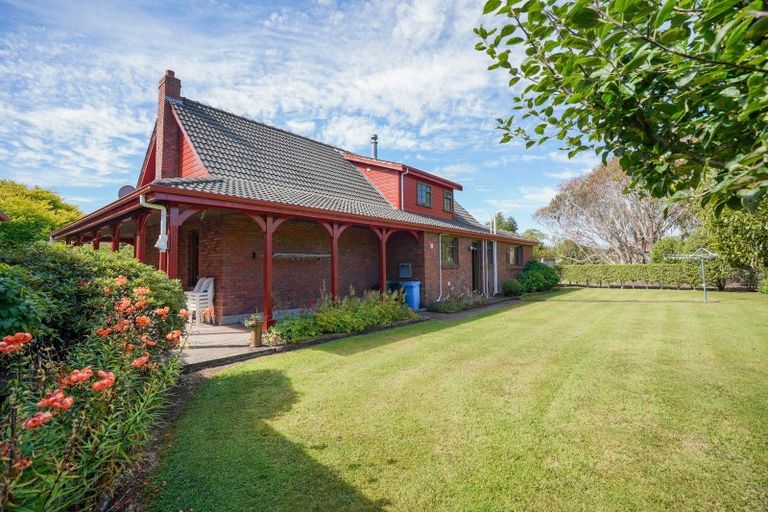 Photo of property in 221 Dunns Road, Otatara, Invercargill, 9879
