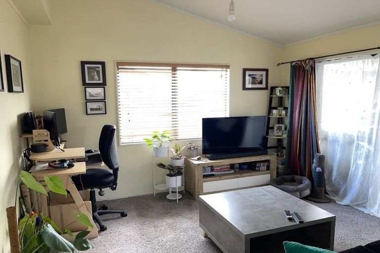 Photo of property in 19 Campbell Street, Frankton, Hamilton, 3204