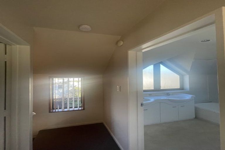 Photo of property in 2/70 Champion Street, Edgeware, Christchurch, 8013