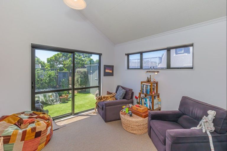 Photo of property in 8 Arataki Grove, Waitarere Beach, Levin, 5510