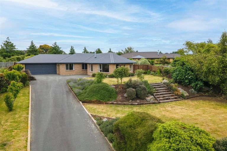 Photo of property in 23 Grove Avenue, Weston, Oamaru, 9401